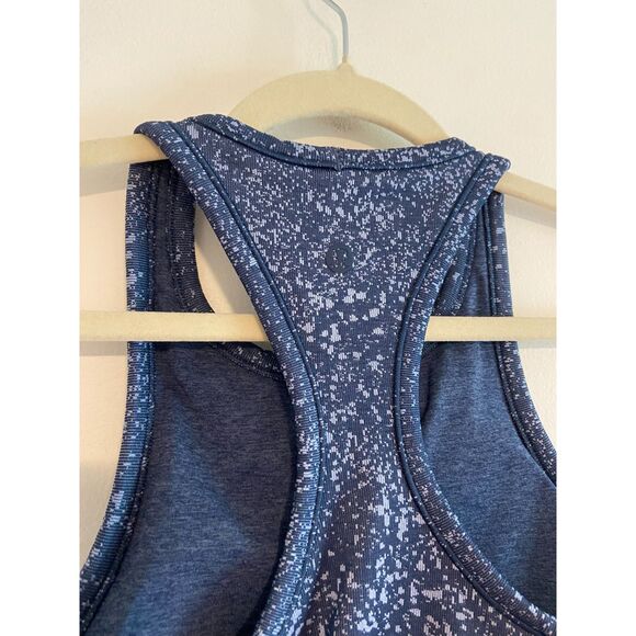 Lululemon Ebb to Street Cropped Racerback Tank Top Distorted Noise Size 4 - Picture 6 of 6